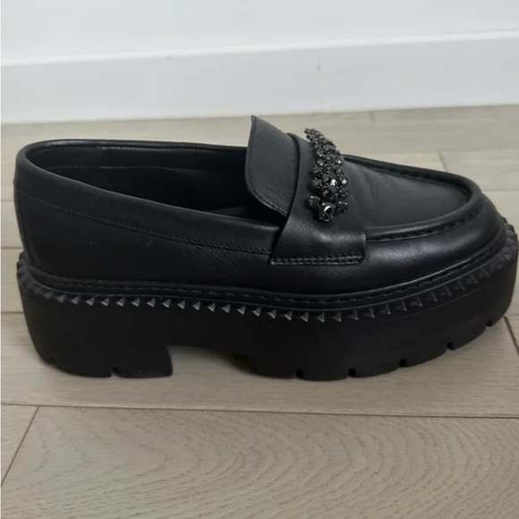 Jimmy Choo- Women\'s Black Platform Loafers